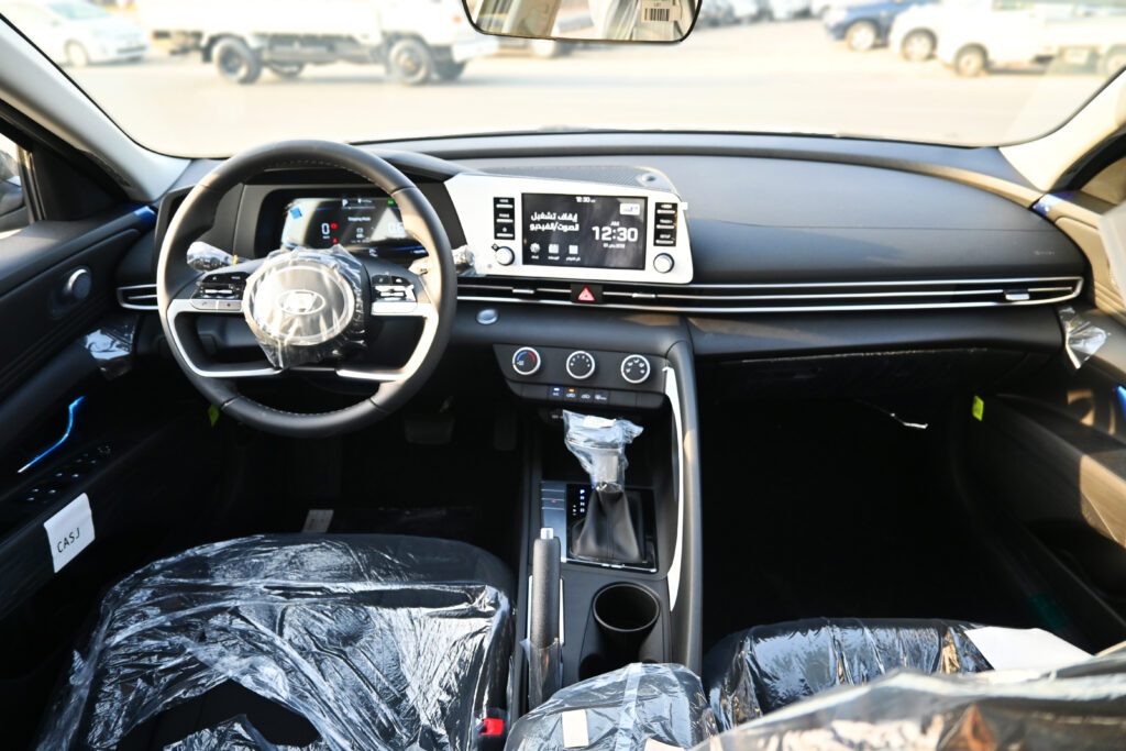 Hyundai Elantra 2024